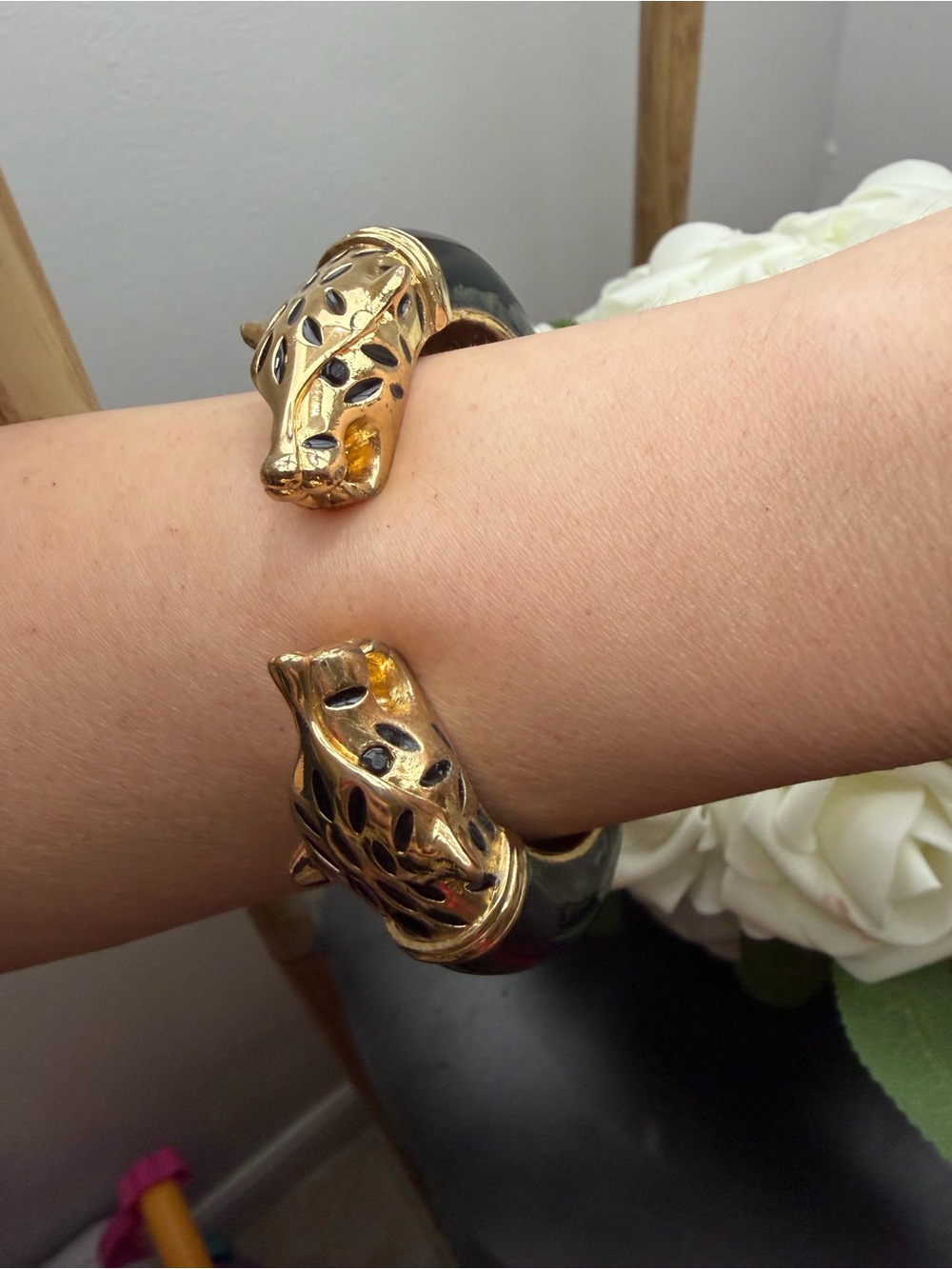 Gold and Black Panther Head Hinged Bracelet - Women Jewelry - Picture 5 of 6